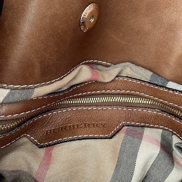 Burberry bucket bag EUC - Picture 7 of 15